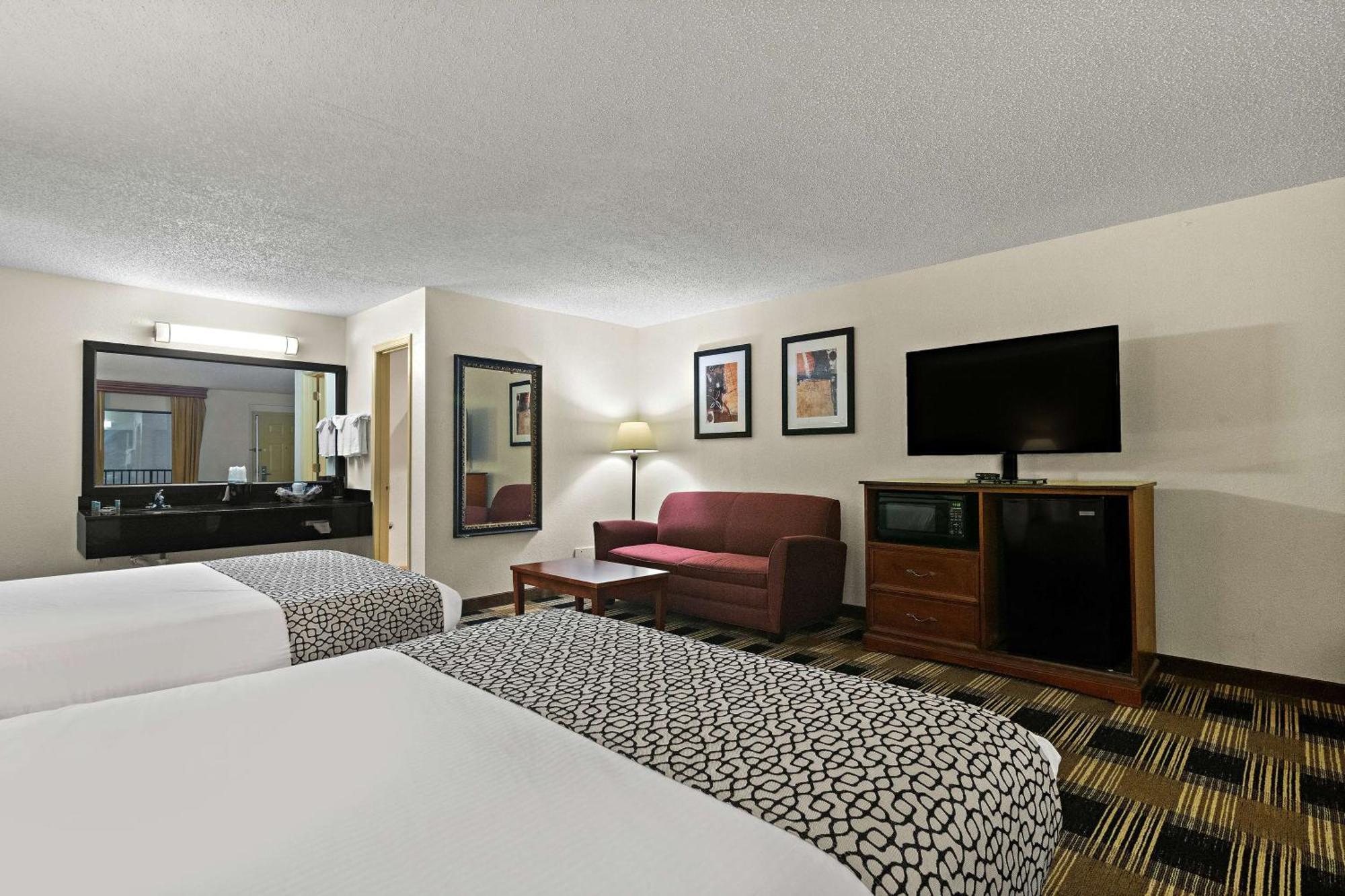Western Windsor 3* Fayetteville